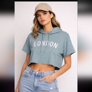 Grayson Threads London Cropped Hoodie Large Short Sleeve Raw Hem. HL472